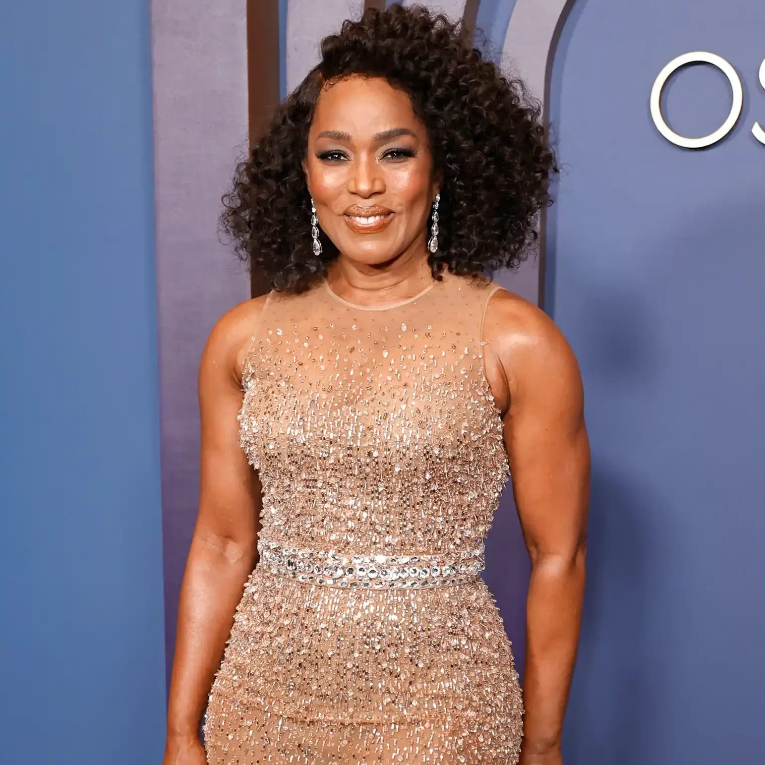 Angela Bassett net worth 2025, Angela Bassett salary, 9-1-1 earnings, Black Panther salary, Angela Bassett house, Angela Bassett movies, richest Black actresses